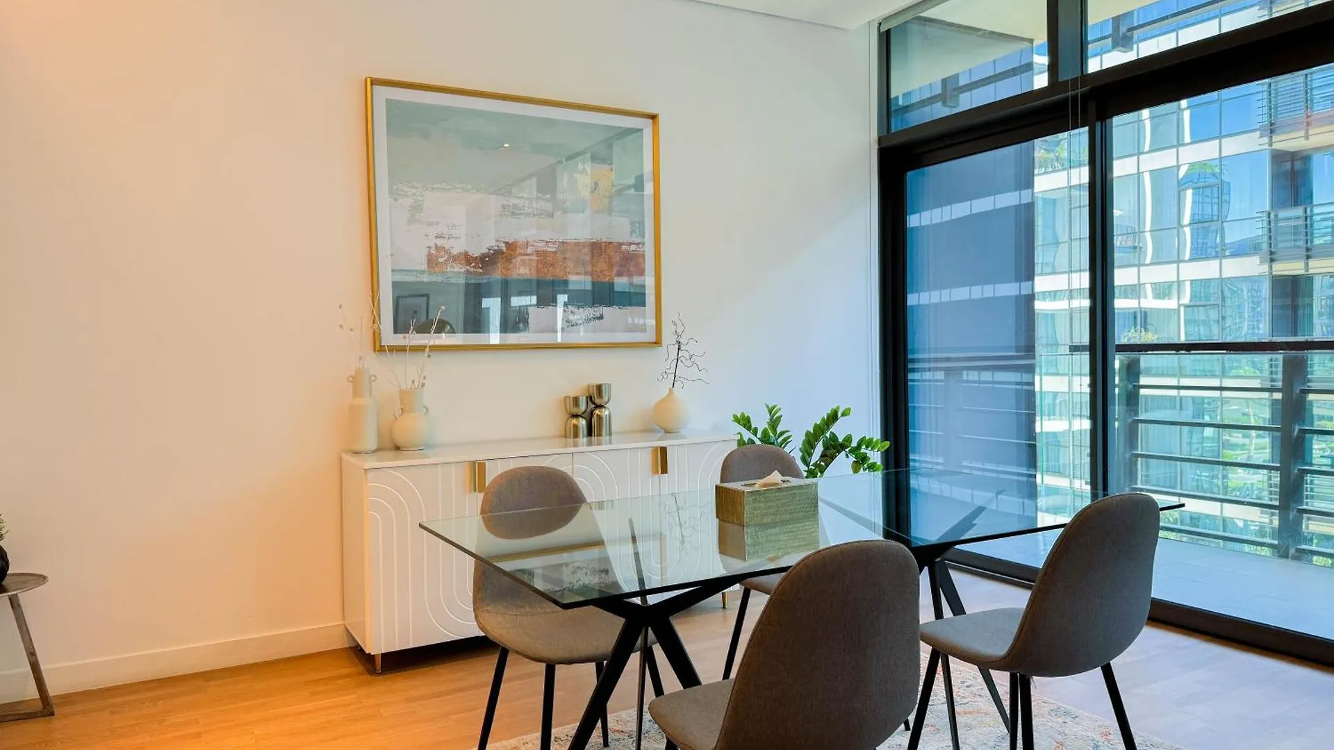 Luxury Apartment With Pool, Patio & Gym In City Walk By Aya Boutique Dubai 0*,