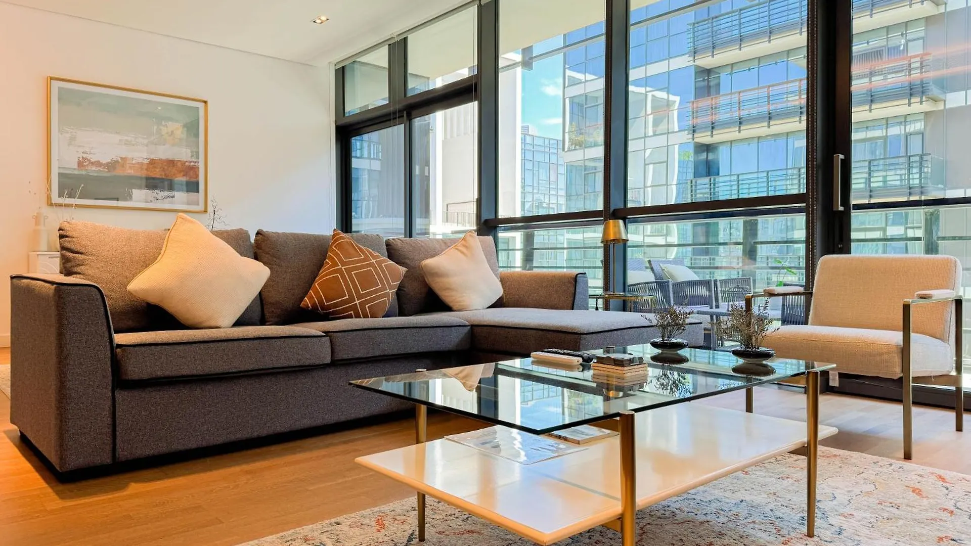 Luxury Apartment With Pool, Patio & Gym In City Walk By Aya Boutique Dubai