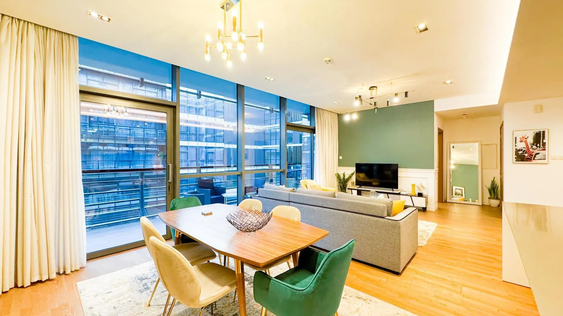 Luxury Apartment With Pool, Patio & Gym In City Walk By Aya Boutique Dubai