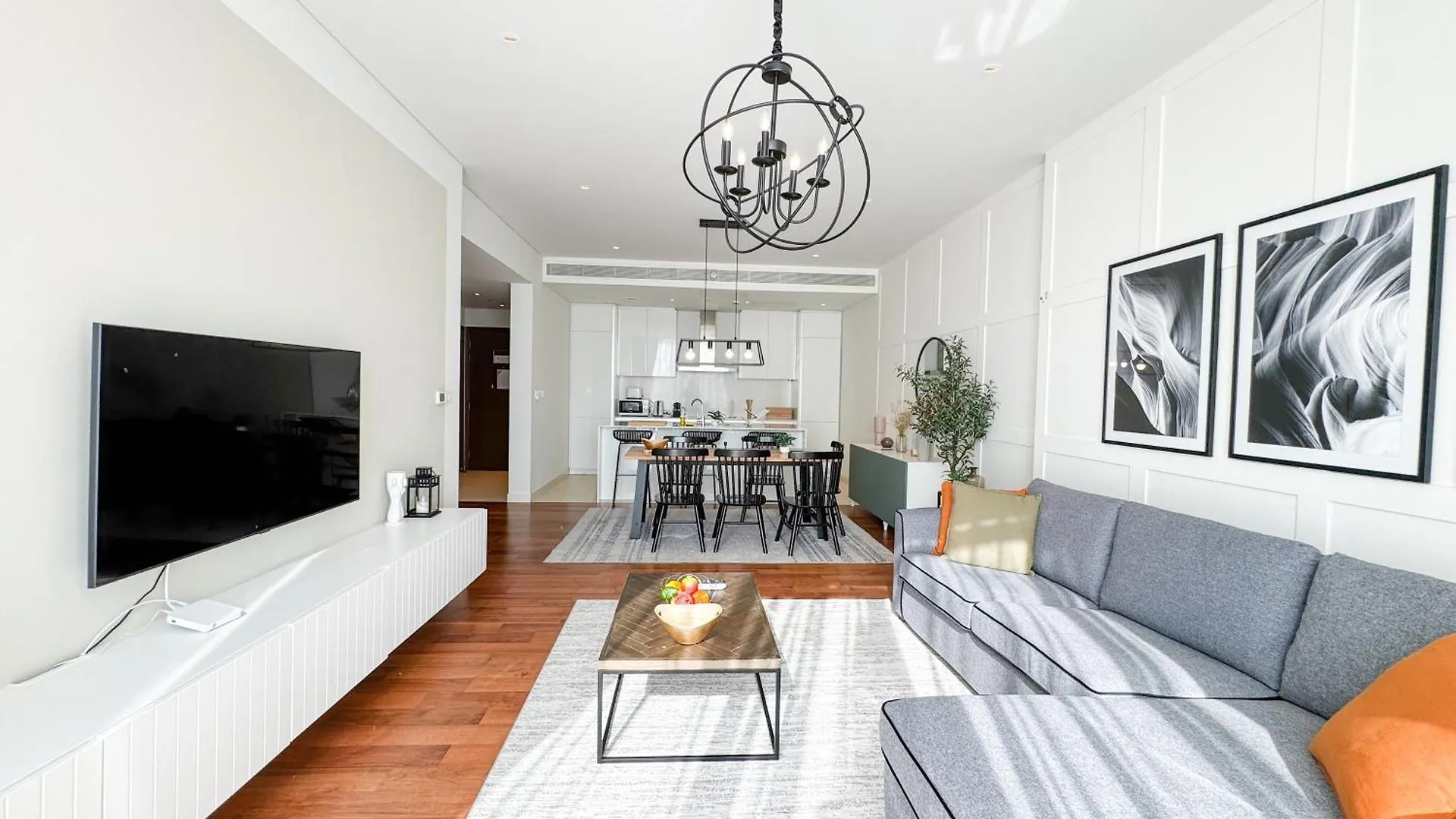 Luxury Apartment With Pool, Patio & Gym In City Walk By Aya Boutique Dubai