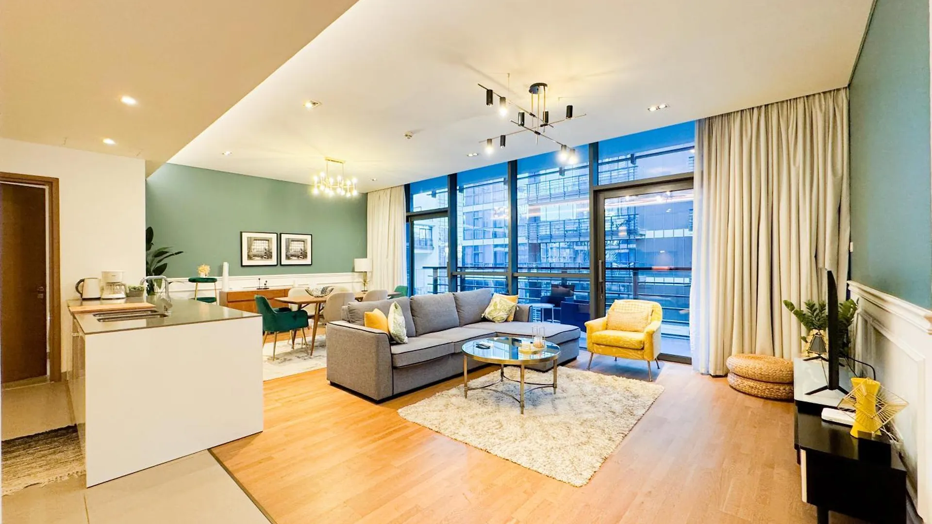 Luxury Apartment With Pool, Patio & Gym In City Walk By Aya Boutique Dubai 0*,  Emirati Arabi Uniti